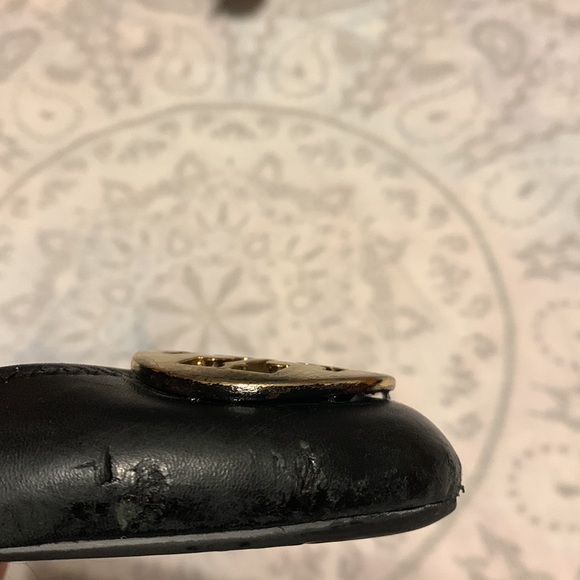 Tory Burch Black Gold Logo Leather Flats Sz 8 - Picture 9 of 9